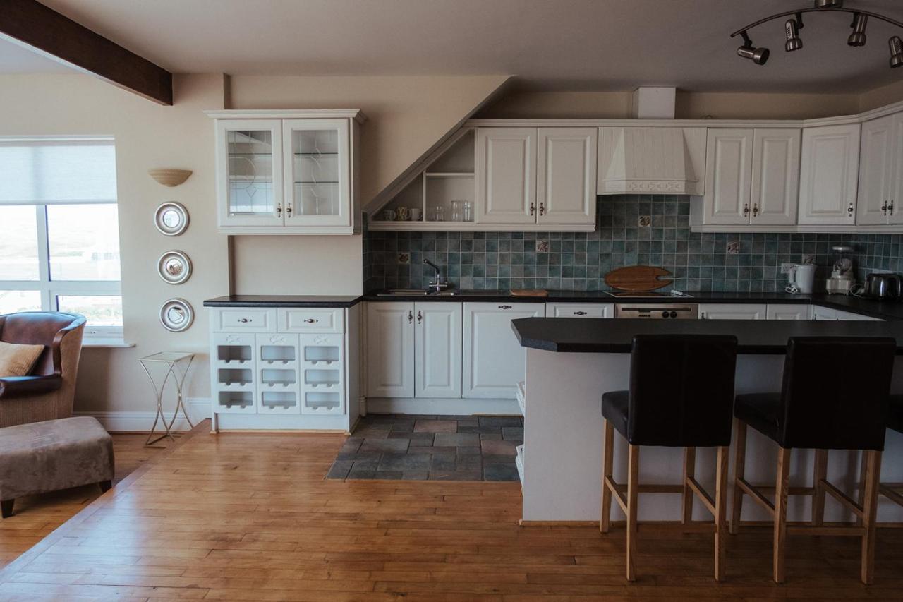 Lehinch Lodge Lahinch Esterno foto